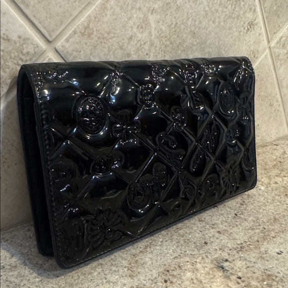 Chanel Monaco Black Patent Leather Wallet - Picture 3 of 16